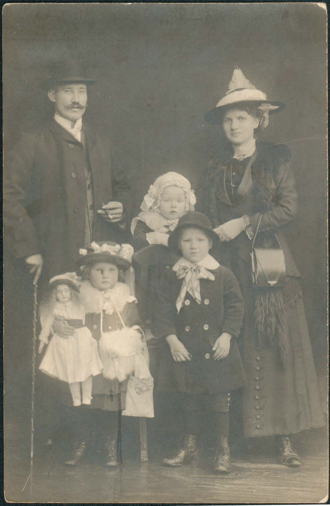1919-Hein-Lohr-met-gezin