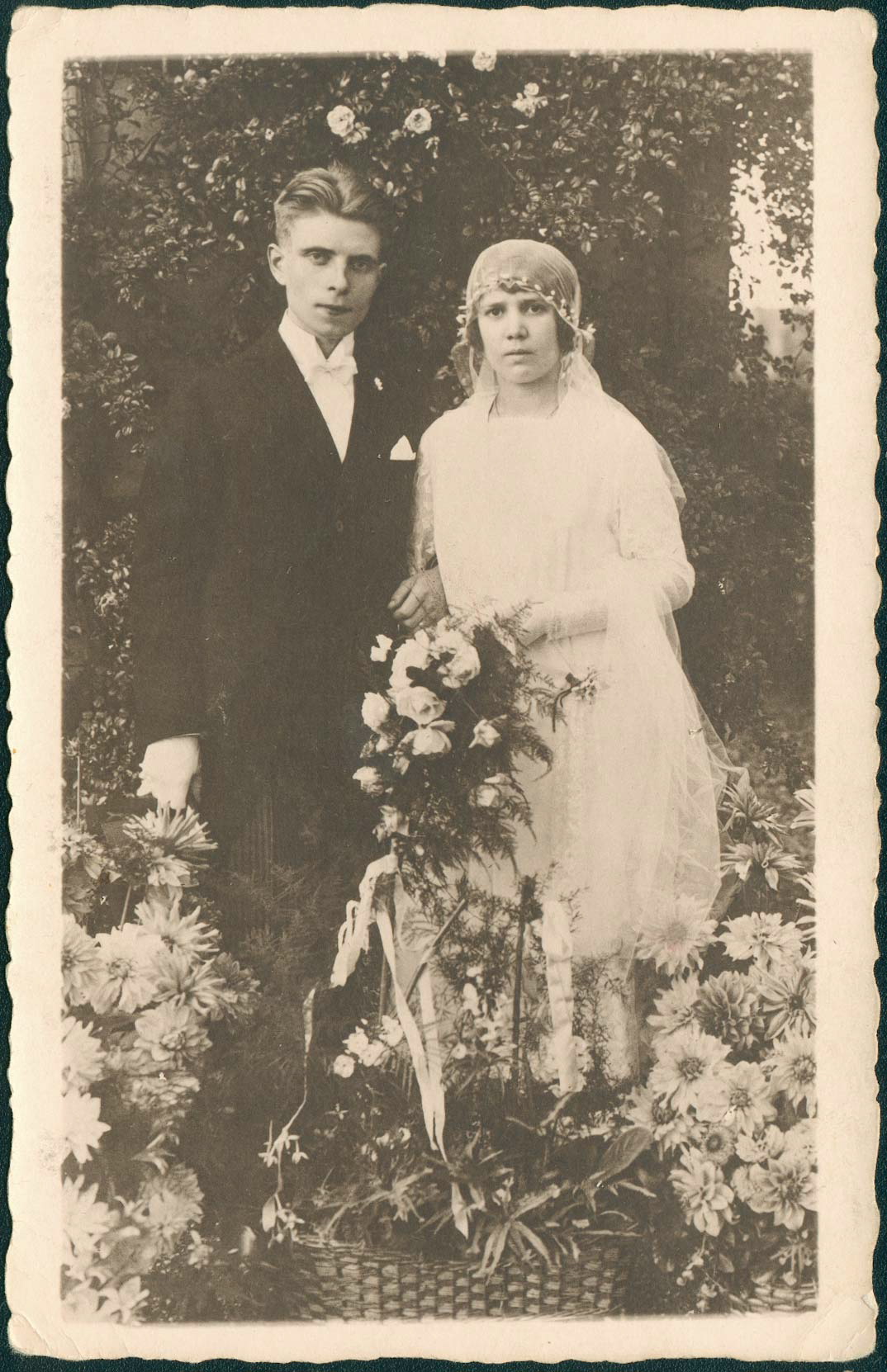 1925-Piet-Snackers-en-Fien-Münstermann-trouwen
